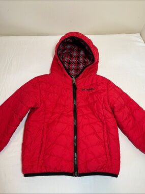 3T Columbia Kids Red & Black Houndstooth Hooded Puffer Jacket- reversible